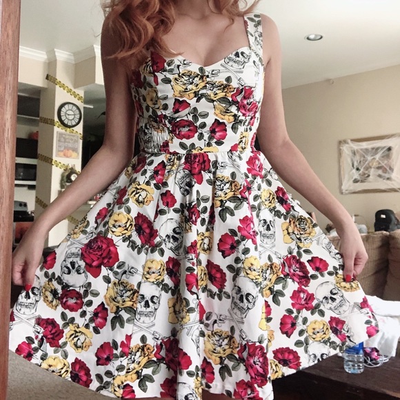 Vintage Inspired Rose and Skull Pin Up Dress - Picture 3 of 4